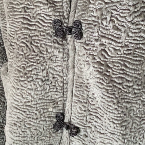 Vintage Sheered Faux Persian Lamb Fur short Jacket - Picture 6 of 7